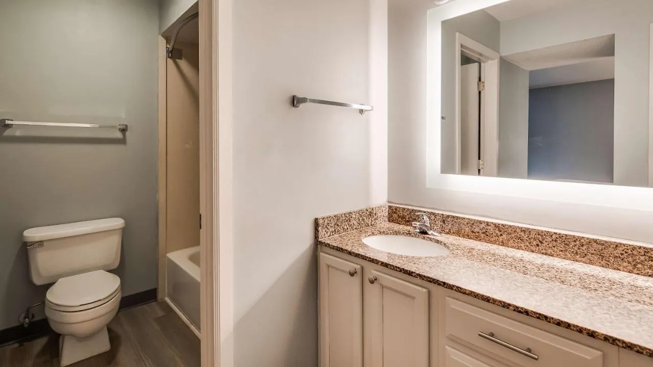 Surestay Studio By Best Western Charlotte Executive Park 3*,