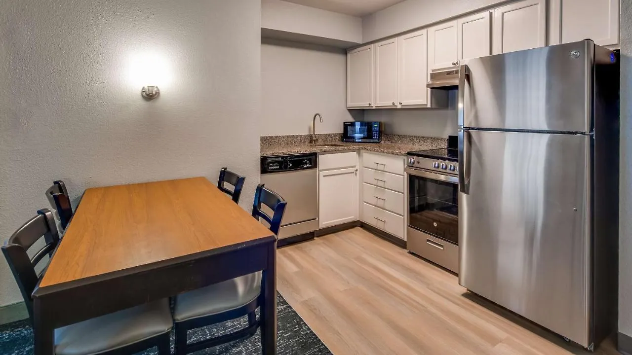 Surestay Studio By Best Western Charlotte Executive Park מלון